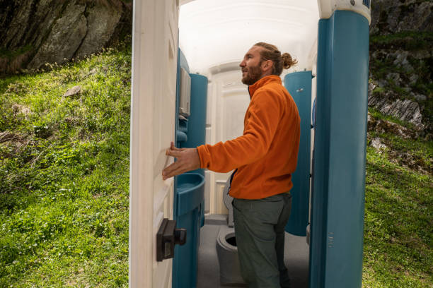 Best Portable restroom trailer rental  in Rio Communities, NM
